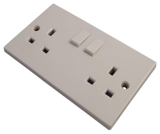 2 Gang 13A Single Pole Twin Doubled Plug Electric Wall Socket Switched Fixings Included