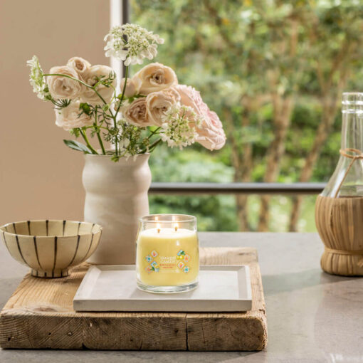 Yankee Candle Lemon Gelato Candle - Image 2